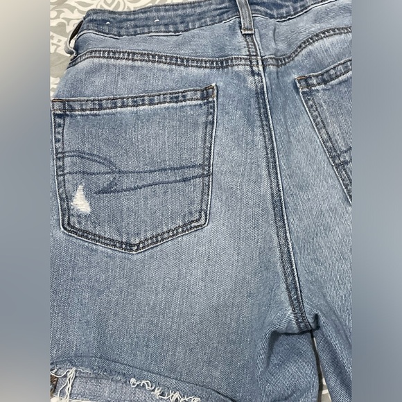American Eagle Women's 6 Mom Jean Cut Off Shorts Denim Jeans Y2K Classic - Picture 11 of 13